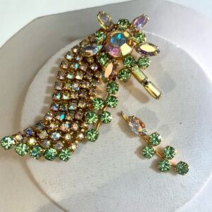 Vintage Pierre rhinestone brooch